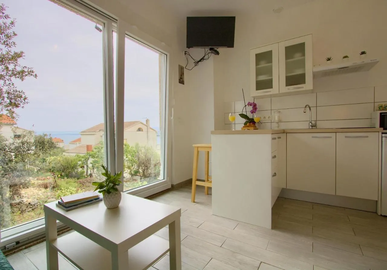Studio Apartments Kali Horvátország